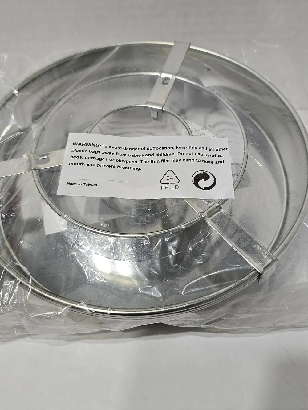 4pc Set Checker Board Cake Pan Set - Picture 4 of 5